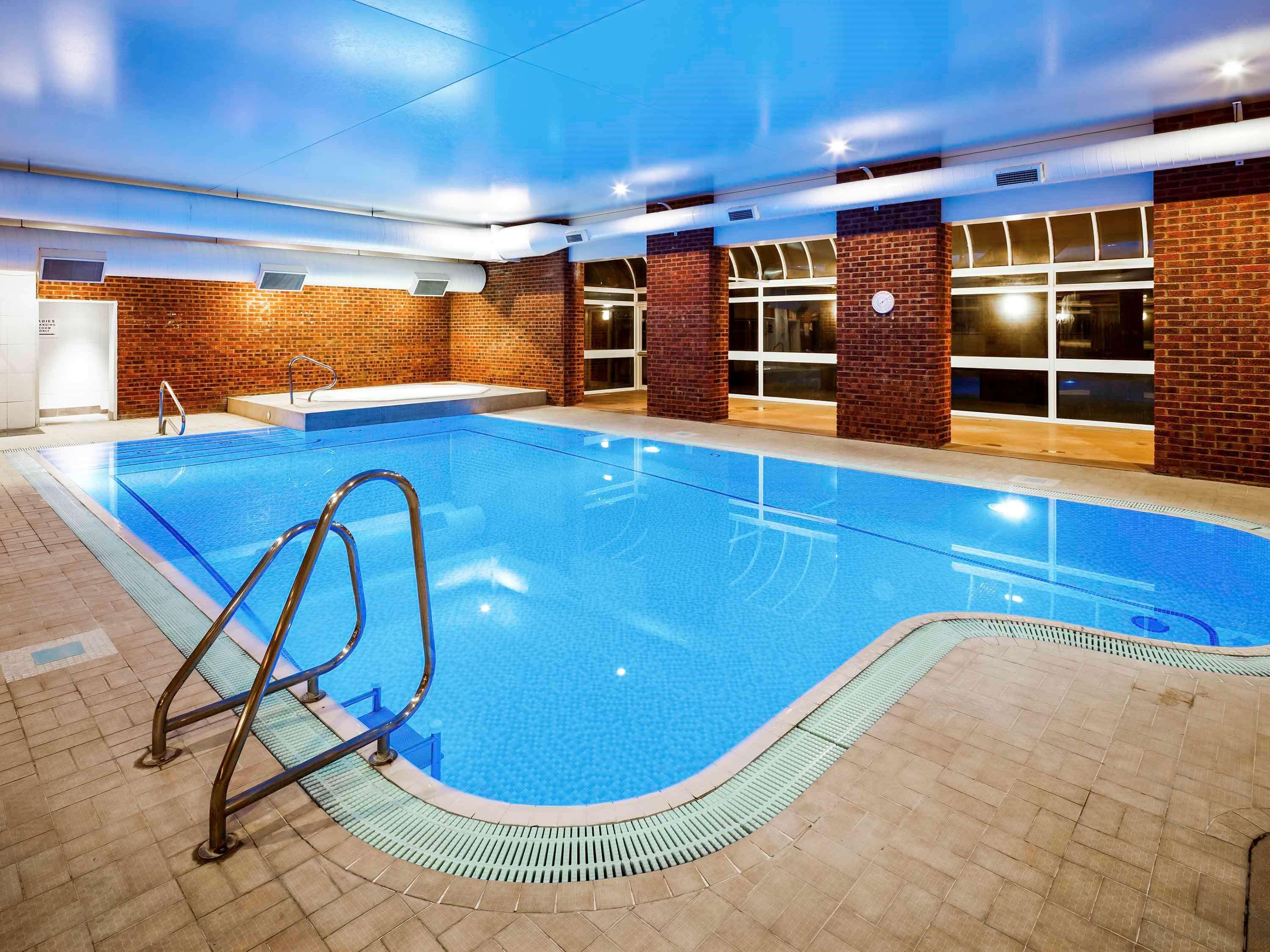 Mercure London Watford Hotel Экстерьер фото