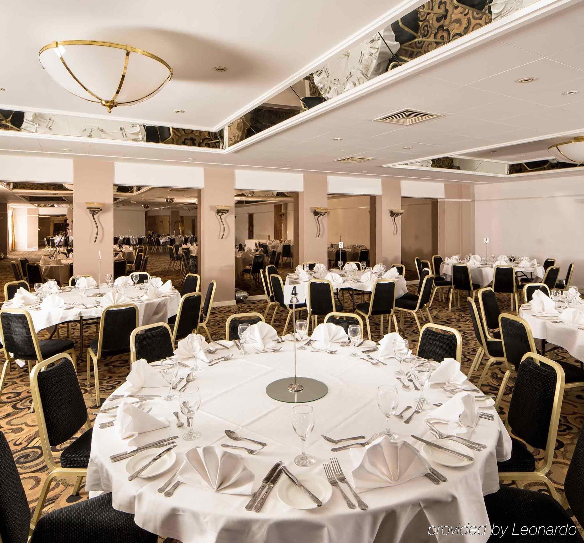 Mercure London Watford Hotel Ресторан фото