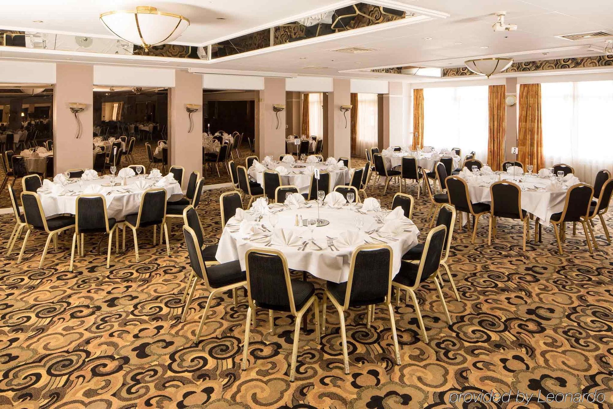 Mercure London Watford Hotel Ресторан фото