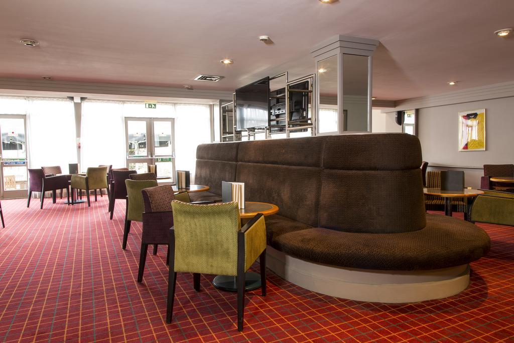 Mercure London Watford Hotel Экстерьер фото