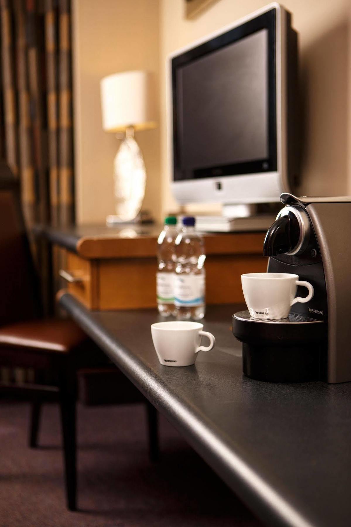 Mercure London Watford Hotel Экстерьер фото