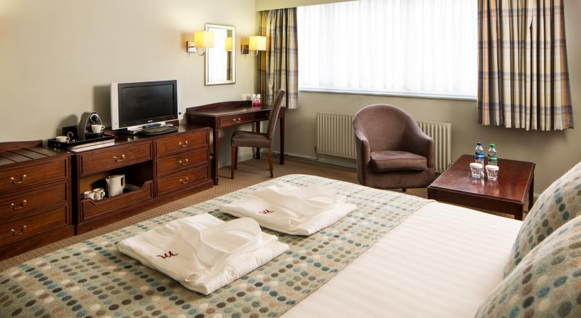 Mercure London Watford Hotel Экстерьер фото